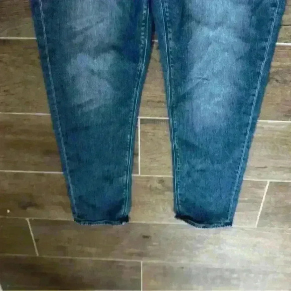 American Eagle AE Stretch Mom Jean Style 2585 Size 10L - Picture 3 of 11